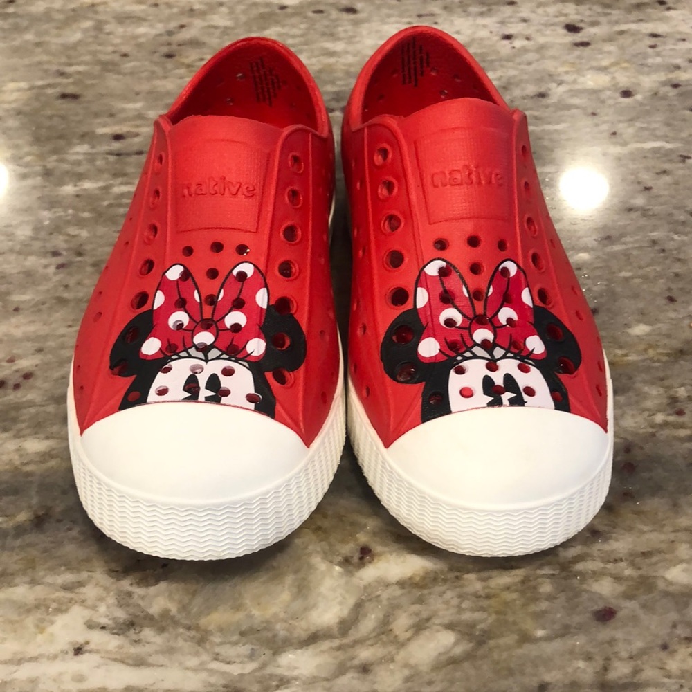 Minnie Mouse native shoes